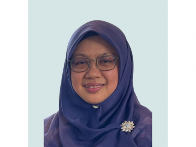 Dr Siti Nur Hanim Binte Buang