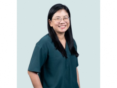 Prof Eta Lauw