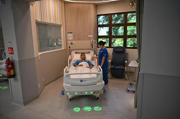  ​Alexandra Hospital's smart wards have naturally ventilated patient "pods" with modular walls, circadian lighting and sound insulation. ST PHOTO ARIFFIN JAMAR 