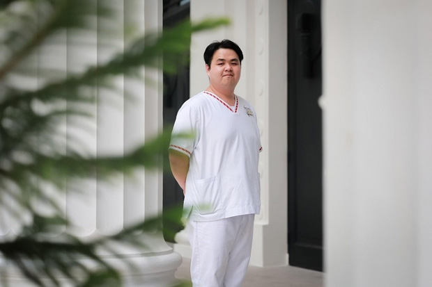  ​Singapore General Hospital enrolled nurse Seh Wooi Loon is one of 33 trainees from the inaugural batch of the ITE Work-Study Diploma in Nursing programme. ST PHOTO GAVIN FOO 