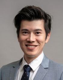 Dr Julian Tay